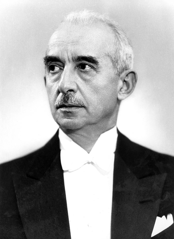 İsmet İnönü’yü saygı ve özlemle anıyoruz